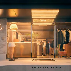 Hotel She,, Kyōto
