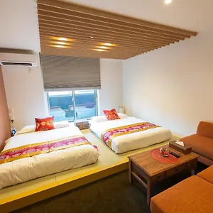 Grand Base Ekimae 3*, Hiroshima Japon