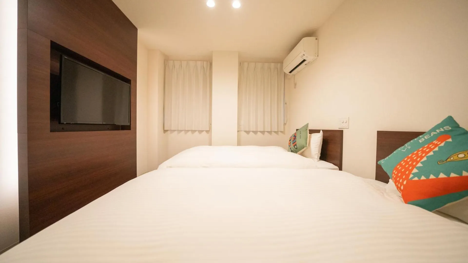 Home Inn Kujo Kawaramachi Kyoto Aparthotel