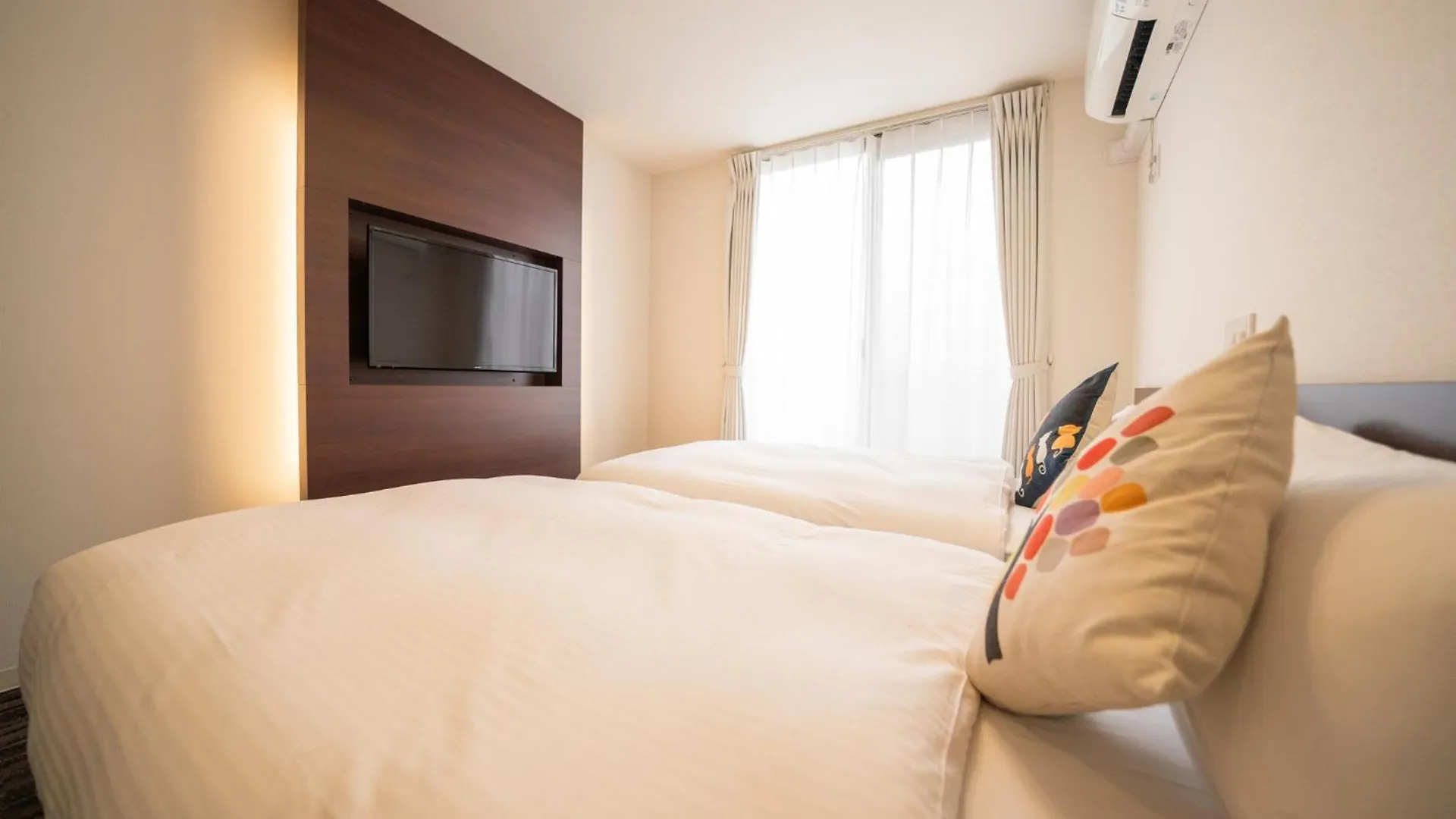 Home Inn Kujo Kawaramachi Kyoto Aparthotel